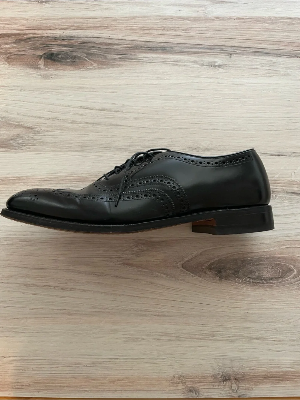 Johnston & Murphy Men’s Black Leather Wingtip Oxfords Size 9.5